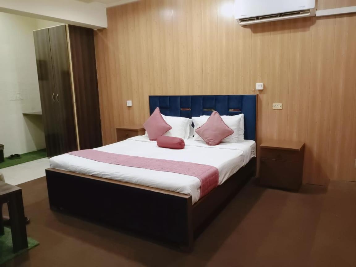 Westin Suites Lahor Szoba fotó